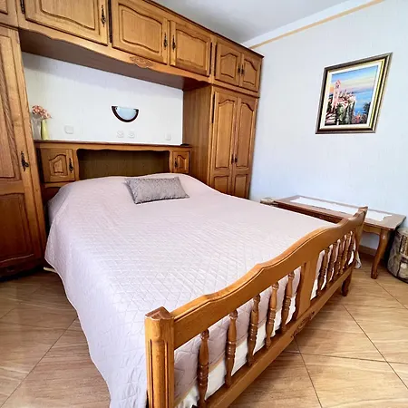 Rab Bed & Breakfast 3*