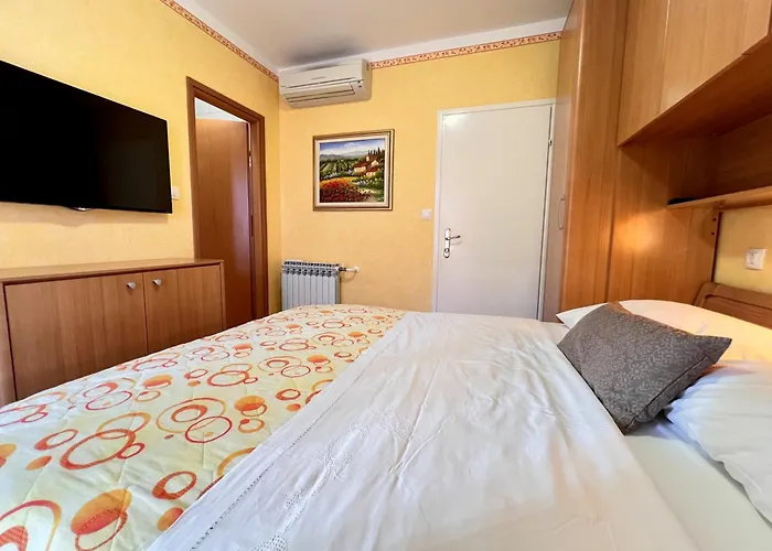 Rab Bed & Breakfast Palit